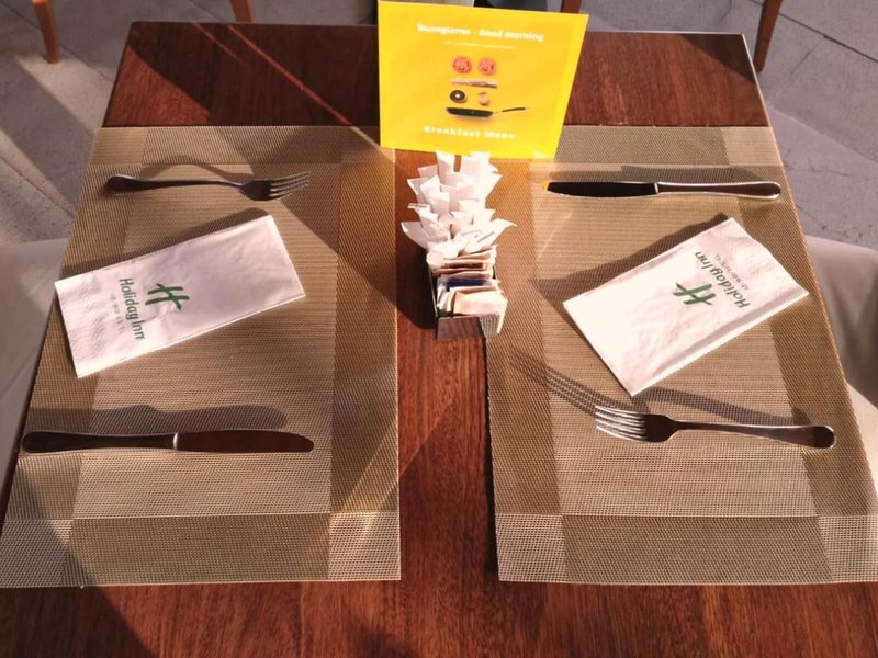 Holiday Inn Cagliari 12