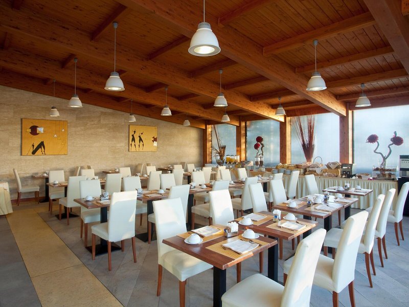 Holiday Inn Cagliari 13