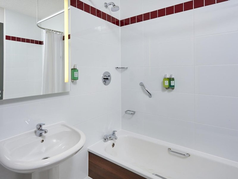 Jurys Inn Milton Keynes 20