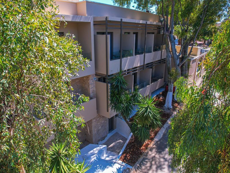 Paradise Apartments 5