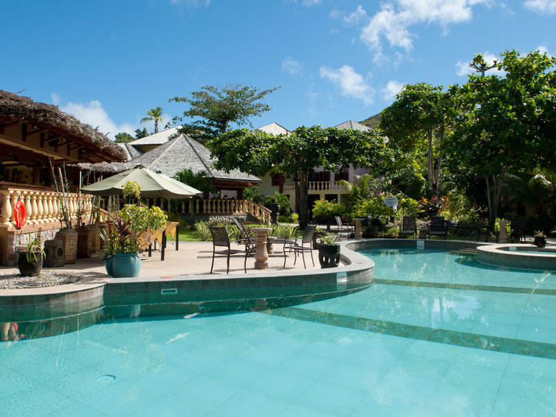 Castello Beach Hotel 13