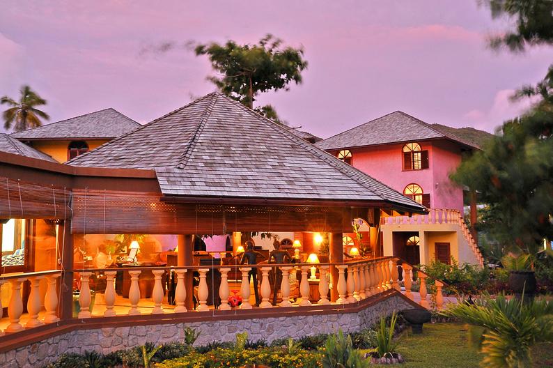 Castello Beach Hotel 16