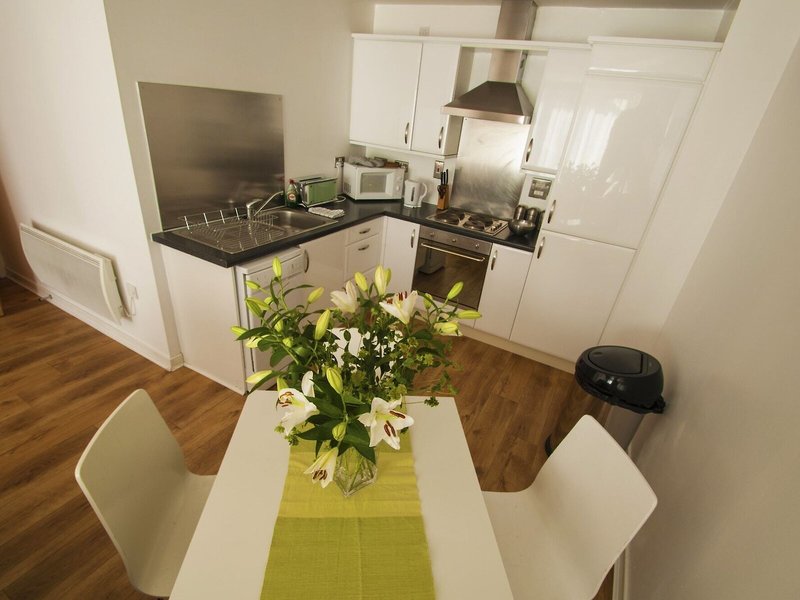 Ocean Serviced Apartments 5