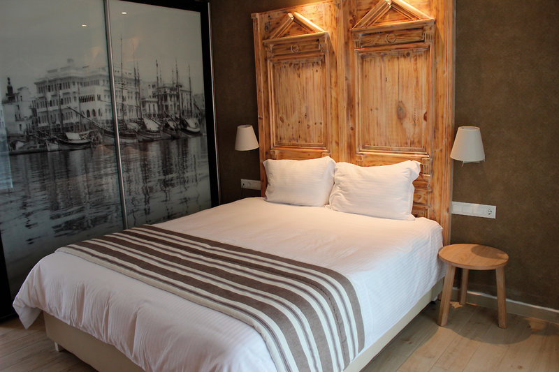 Cooee Astir Notos 15