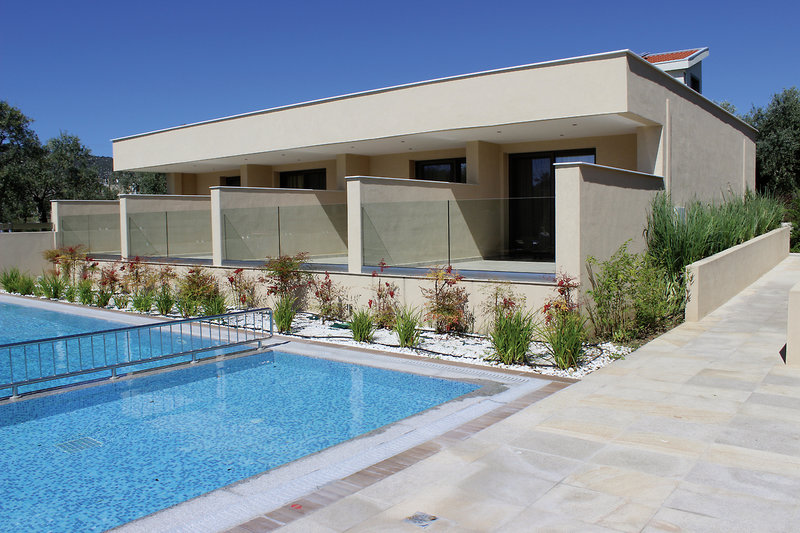 Cooee Astir Notos 19