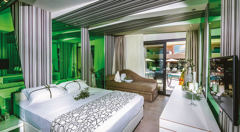 Cooee Astir Notos 22