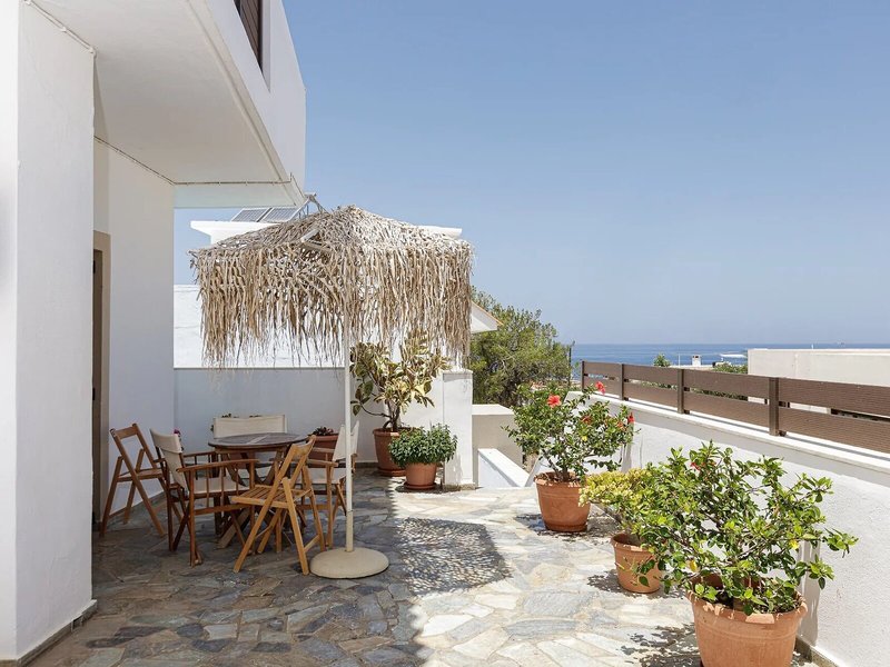 Kastelli Studios & Apartments 2