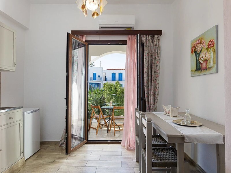 Kastelli Studios & Apartments 20