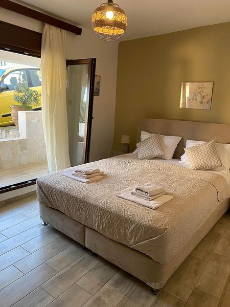 Kastelli Studios & Apartments 46