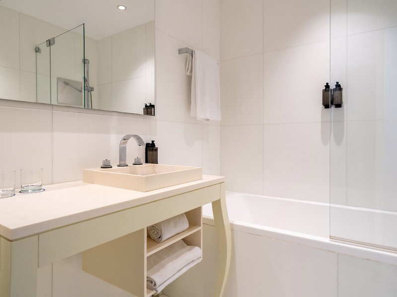 UR Palacio Avenida 42