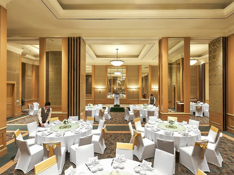 Hanoi Daewoo Hotel 24