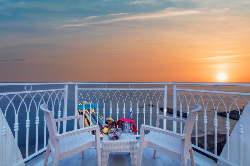 Granada Luxury Beach 12