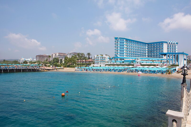 Granada Luxury Beach 40