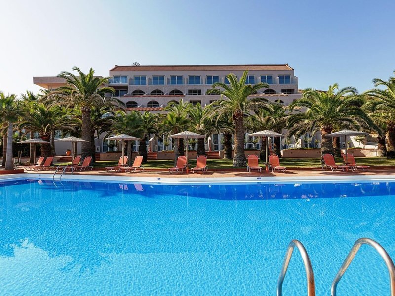 Europa Resort Hotel 13 - Outdoor Pool