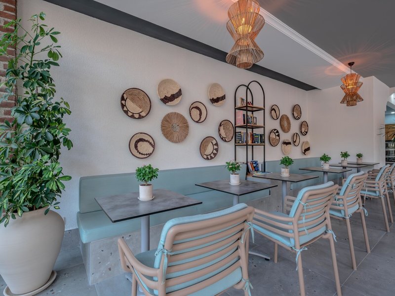 Can Garden Beach 24