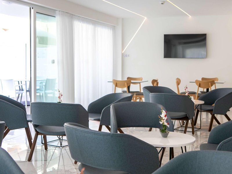 Larco Hotel & Apartment 18 - Restaurant