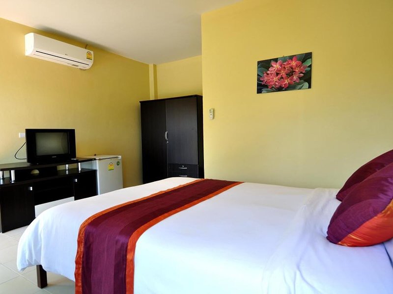 Serene Villa Phuket 10