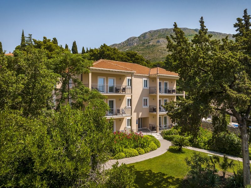 Villas Srebreno 3