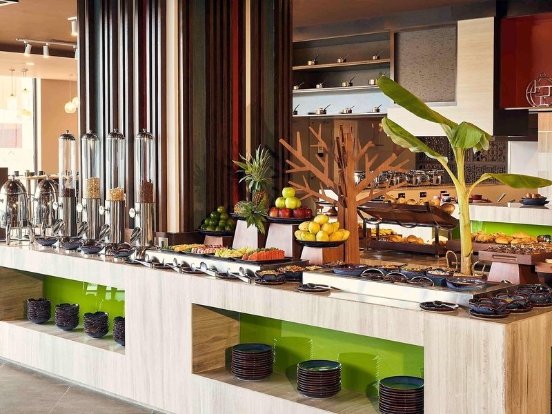 Novotel Hanoi Thai Ha 10