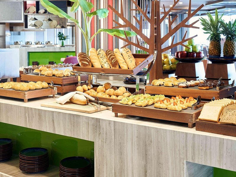 Novotel Hanoi Thai Ha 14