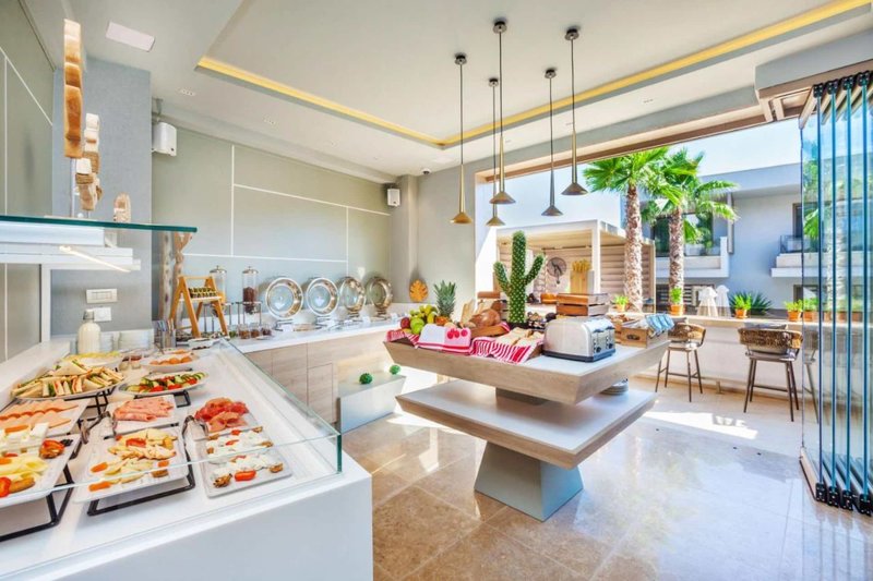 Pefki Deluxe Residences 8