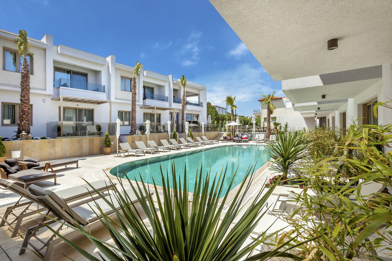Pefki Deluxe Residences 2