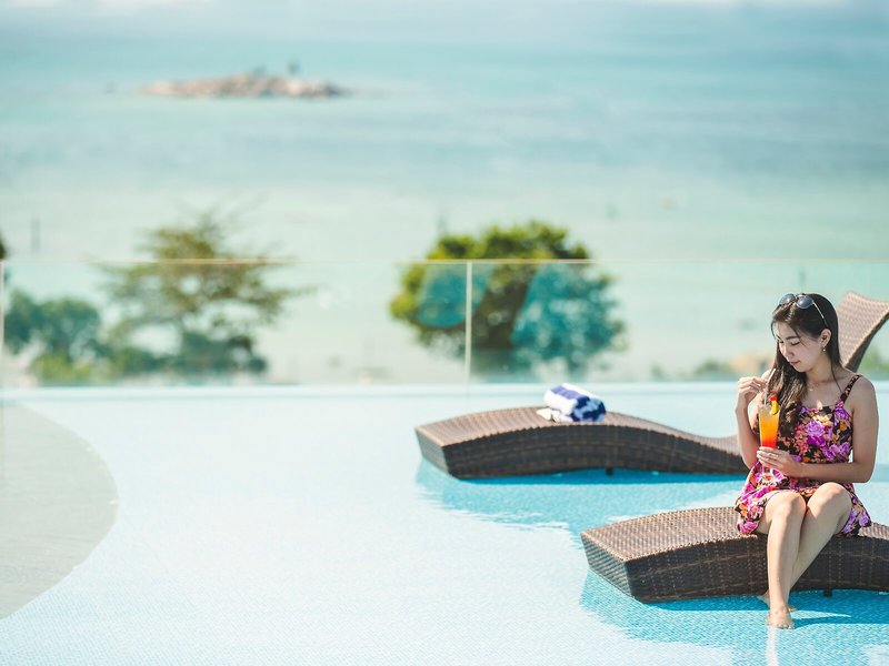Swiss-Belresort Belitung 6