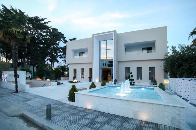 Naias Beach Hotel 7