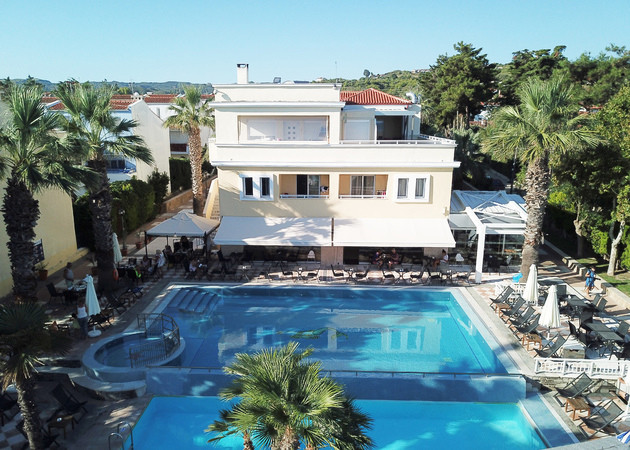 Naias Beach Hotel 17
