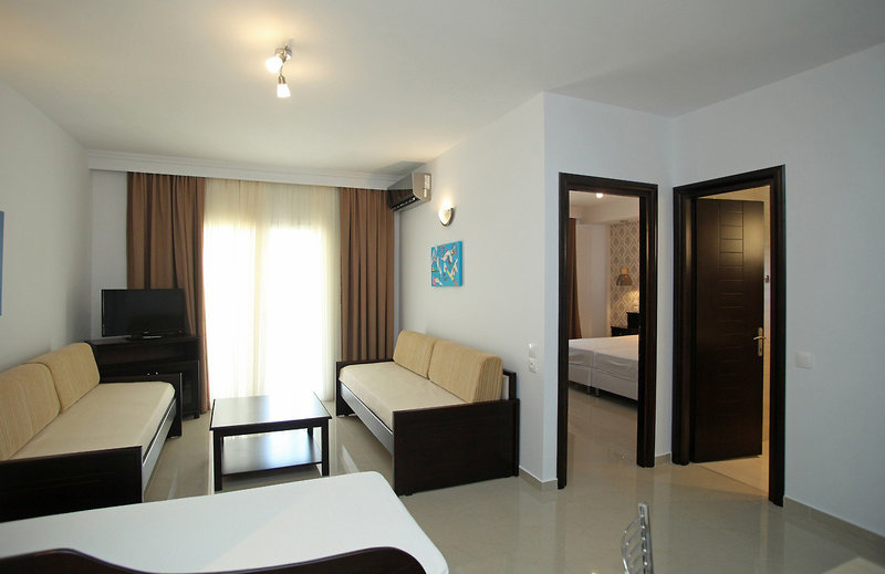Naias Beach Hotel 22