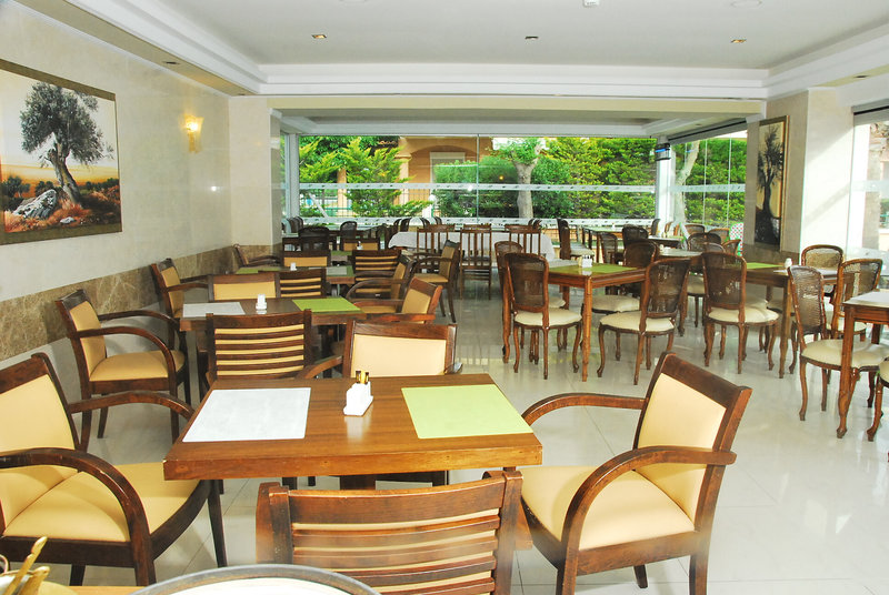 Naias Beach Hotel 11