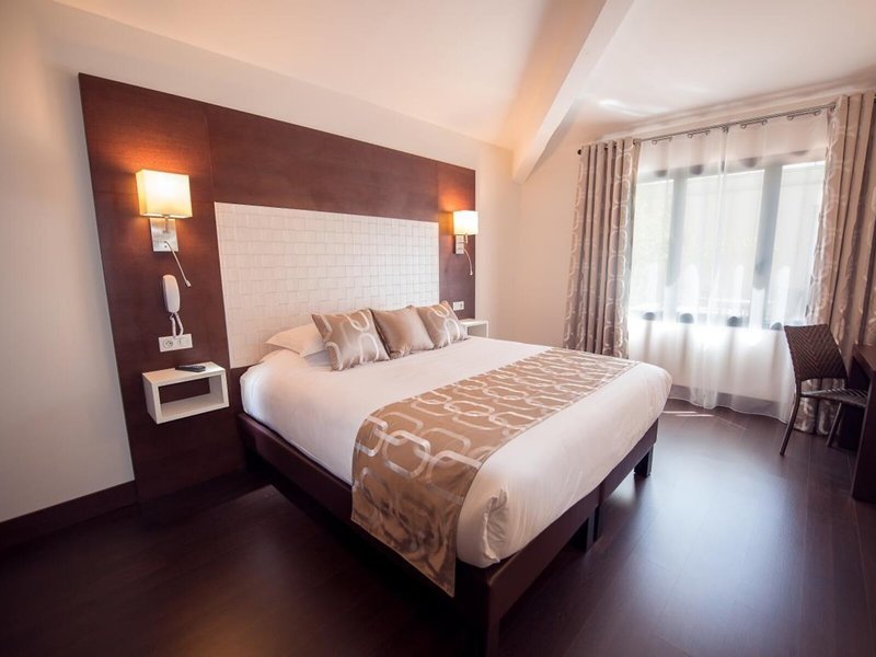 Best Western Plus Cannes Riviera 32