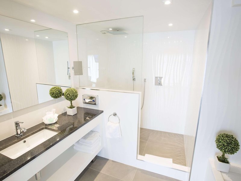 Best Western Plus Cannes Riviera 38