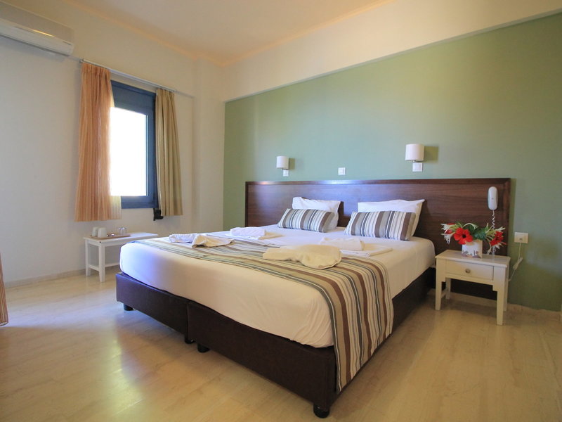 Horizon Beach Hotel 29