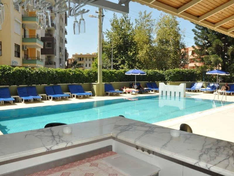 Almera Apart Hotel 4