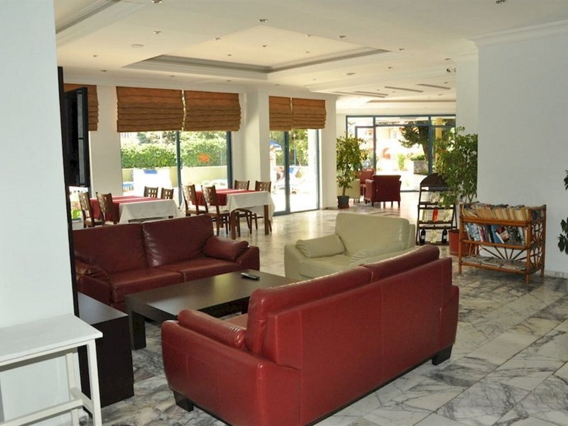 Almera Apart Hotel 9