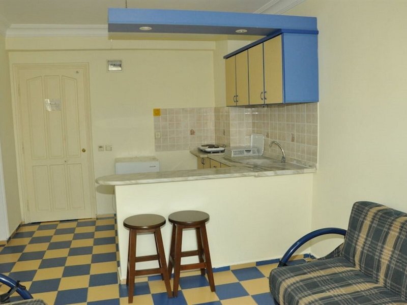 Almera Apart Hotel 10