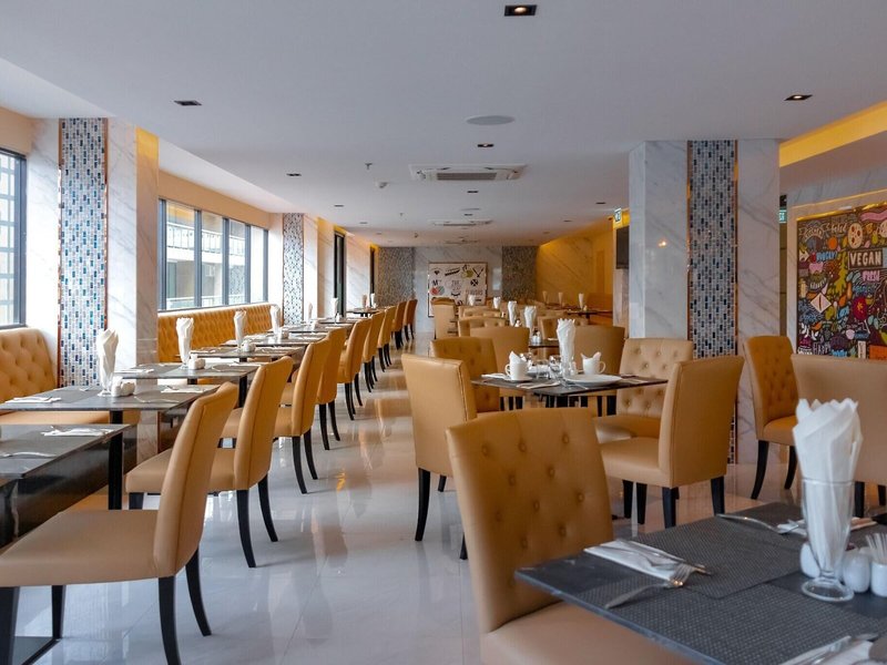 Glow Inn South Pattaya 25