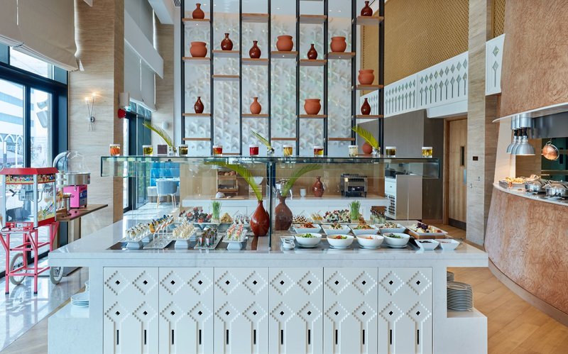 Hilton Garden Inn Muscat Al Khuwair 6 - Lounge / Lobby