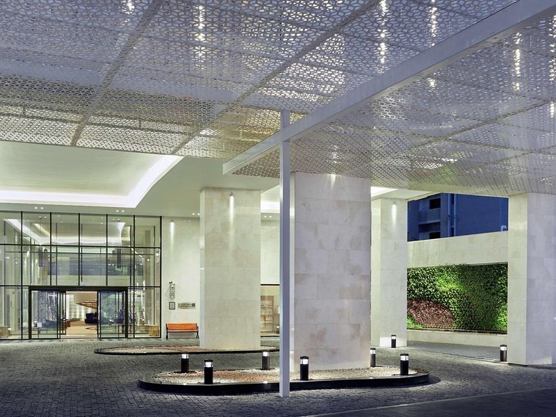 Hilton Garden Inn Muscat Al Khuwair 11