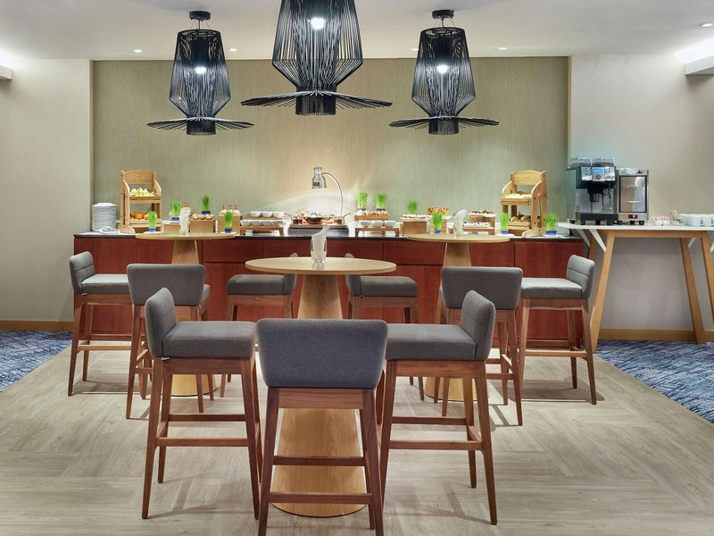Hilton Garden Inn Muscat Al Khuwair 15