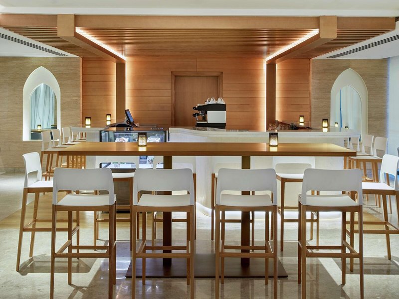 Hilton Garden Inn Muscat Al Khuwair 16