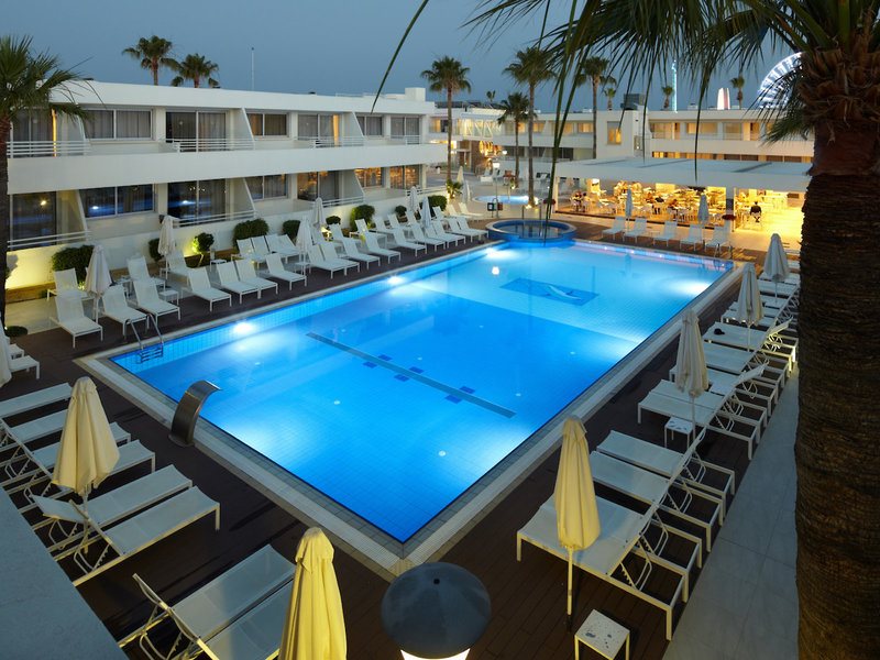Melpo Antia Luxury Apartments & Suites 13 - Outdoor Pool