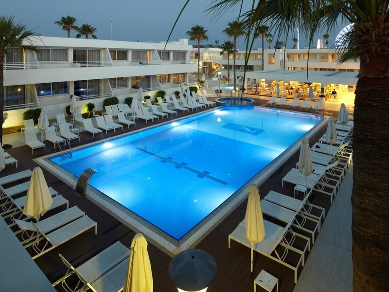 Melpo Antia Luxury Apartments & Suites 22 - Outdoor Pool