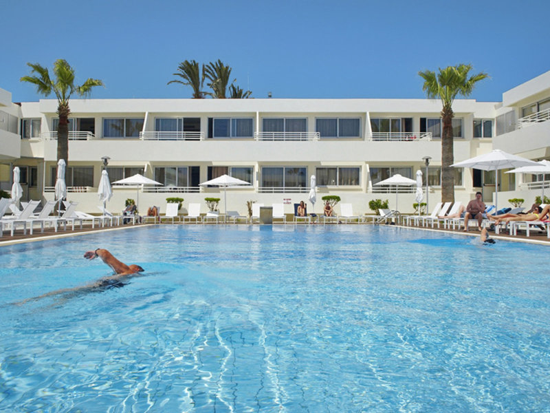 Melpo Antia Luxury Apartments & Suites 3