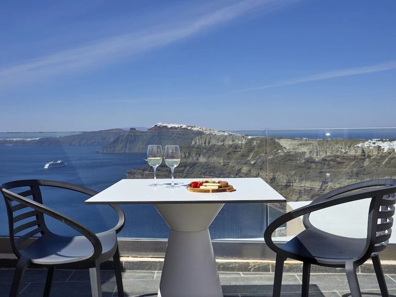 Suites of the Gods 22