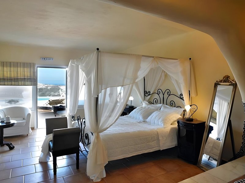 Suites of the Gods 38