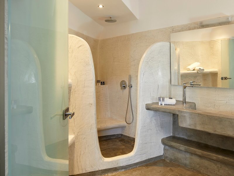 Suites of the Gods 40