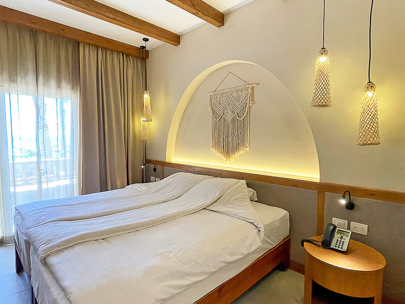 The Breakers Diving & Surfing Lodge 3 - Room Example
