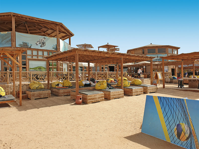 The Breakers Diving & Surfing Lodge 10 - Beach